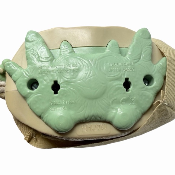 Animatronic BABY YODA Mandalorian Giggle &  Motion Doll Star Wars Toy Tested - Picture 5 of 5